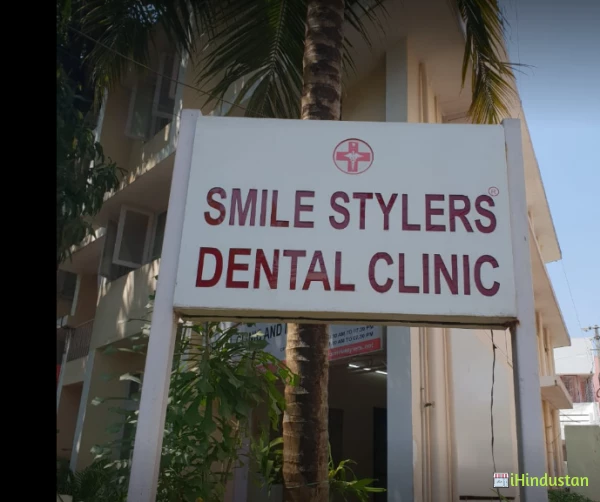 Smile Stylers Dental Clinic & Implant Centre - Logo
