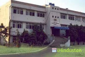 Smt. Laxmibai Radhakishan Toshniwal College of Commerce - Logo