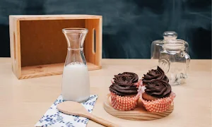 Snacks & Sundaes - Cover photo