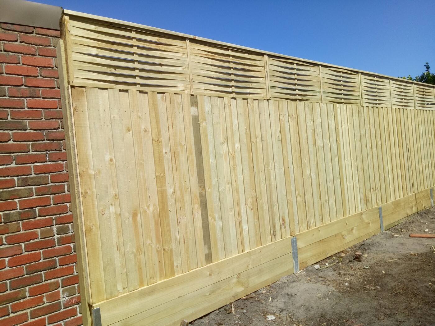SNAP FENCING & GATES - Logo