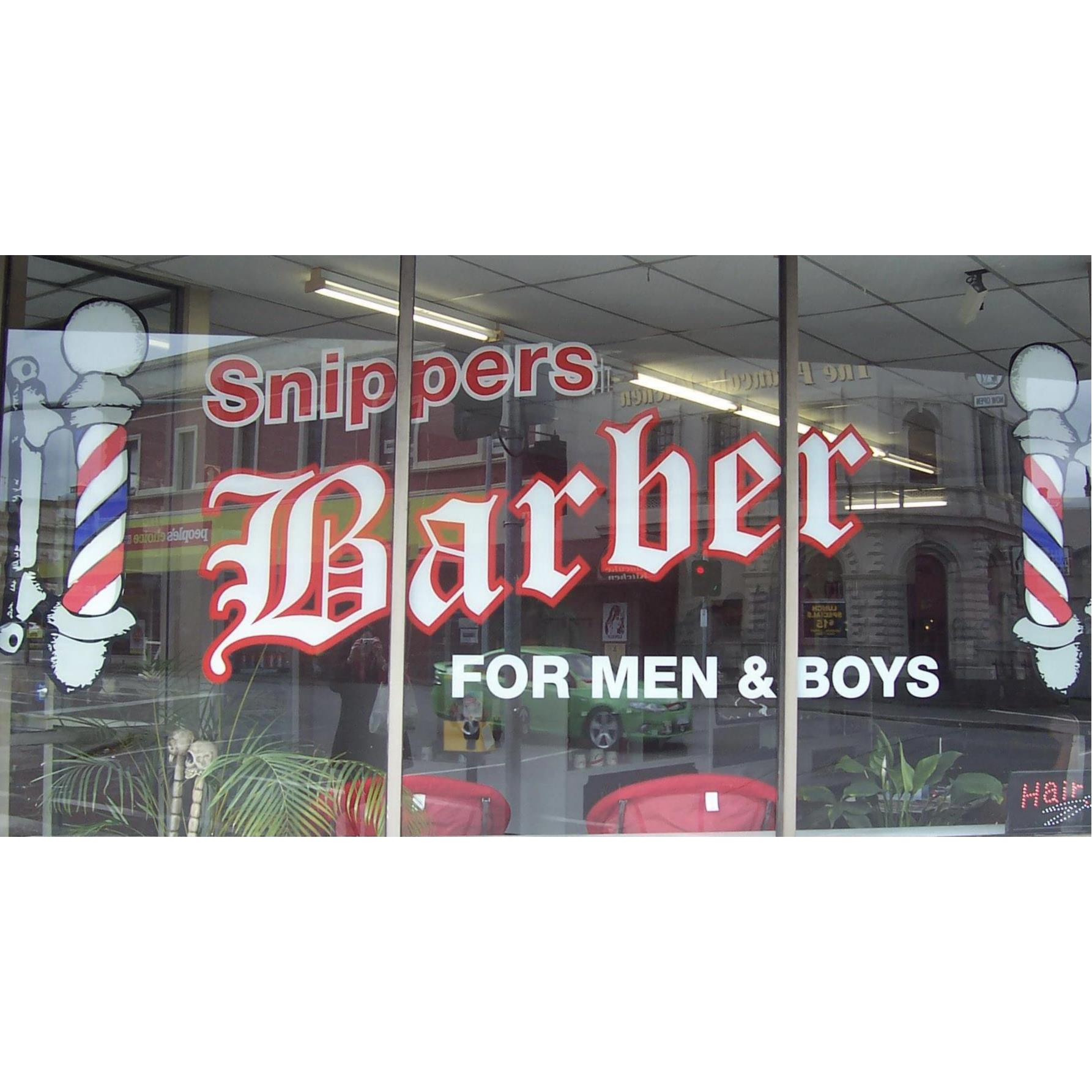Snippers Barber - Logo