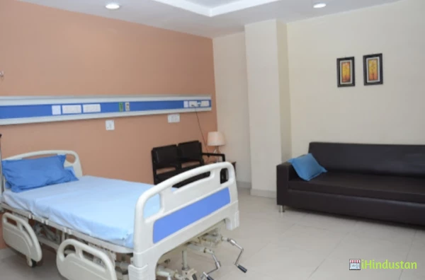 Solanki Hospital Alwar - Logo