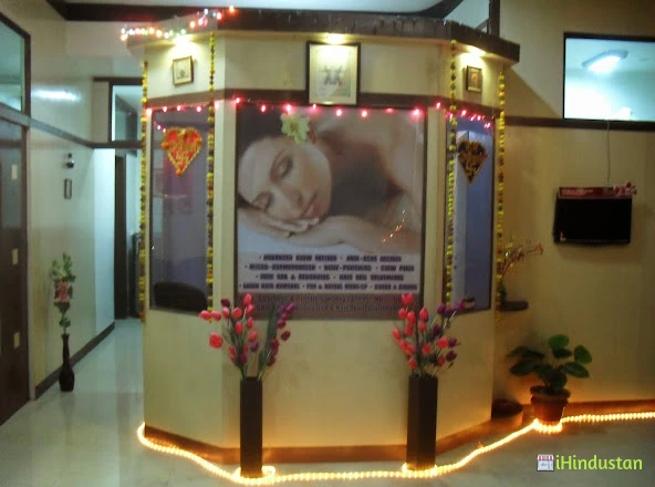South Delhi Cosmetic Clinic - Logo