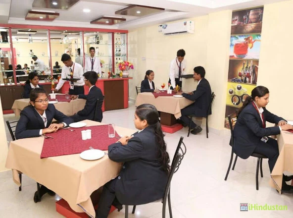 Southern International Hotel Management Academy - Logo