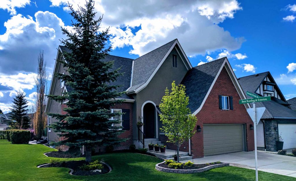 South Peak Roofing &a; Exteriors - Logo