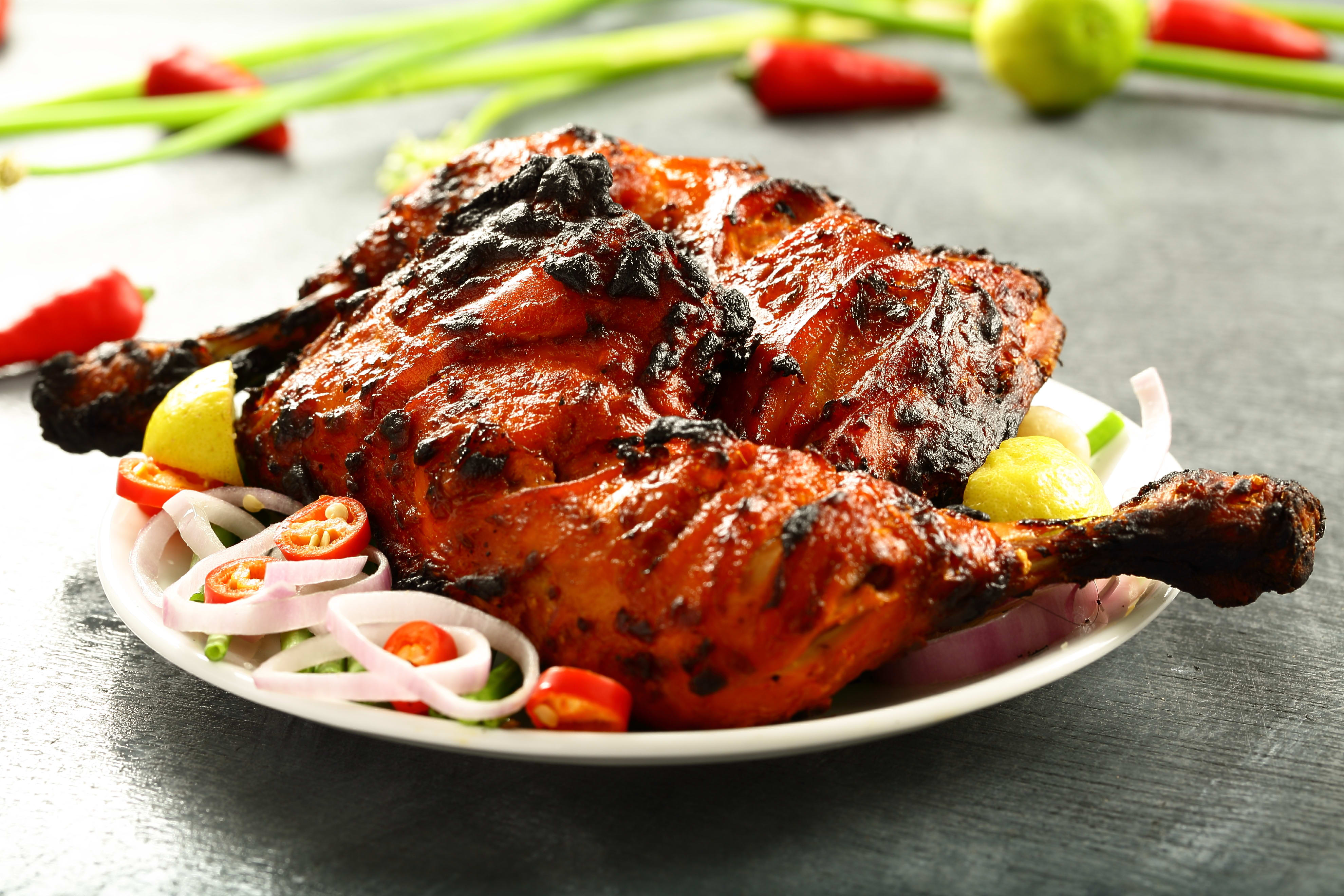 Spicy Tawa - Logo