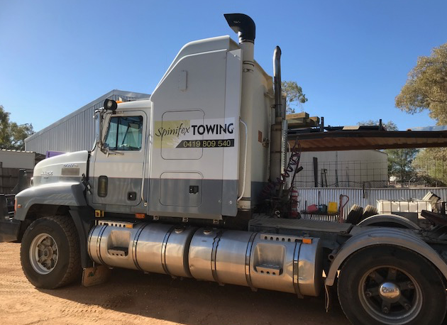 Spinifex Towing - Logo
