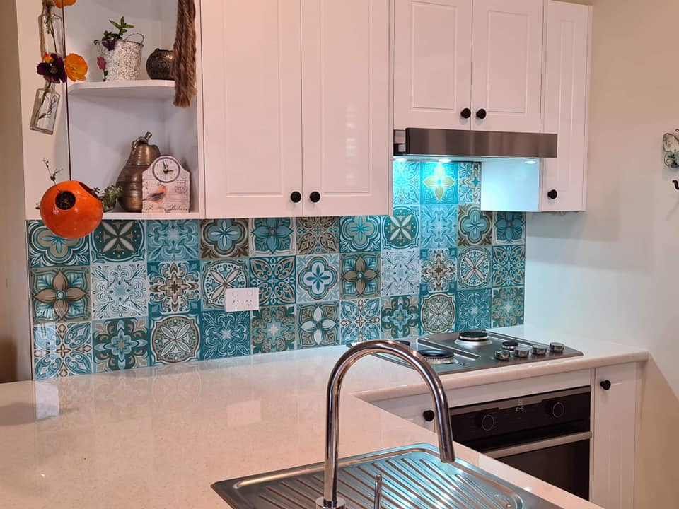 Splashbacks with Glass - Logo