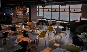 Spotlight Skydeck - Logo