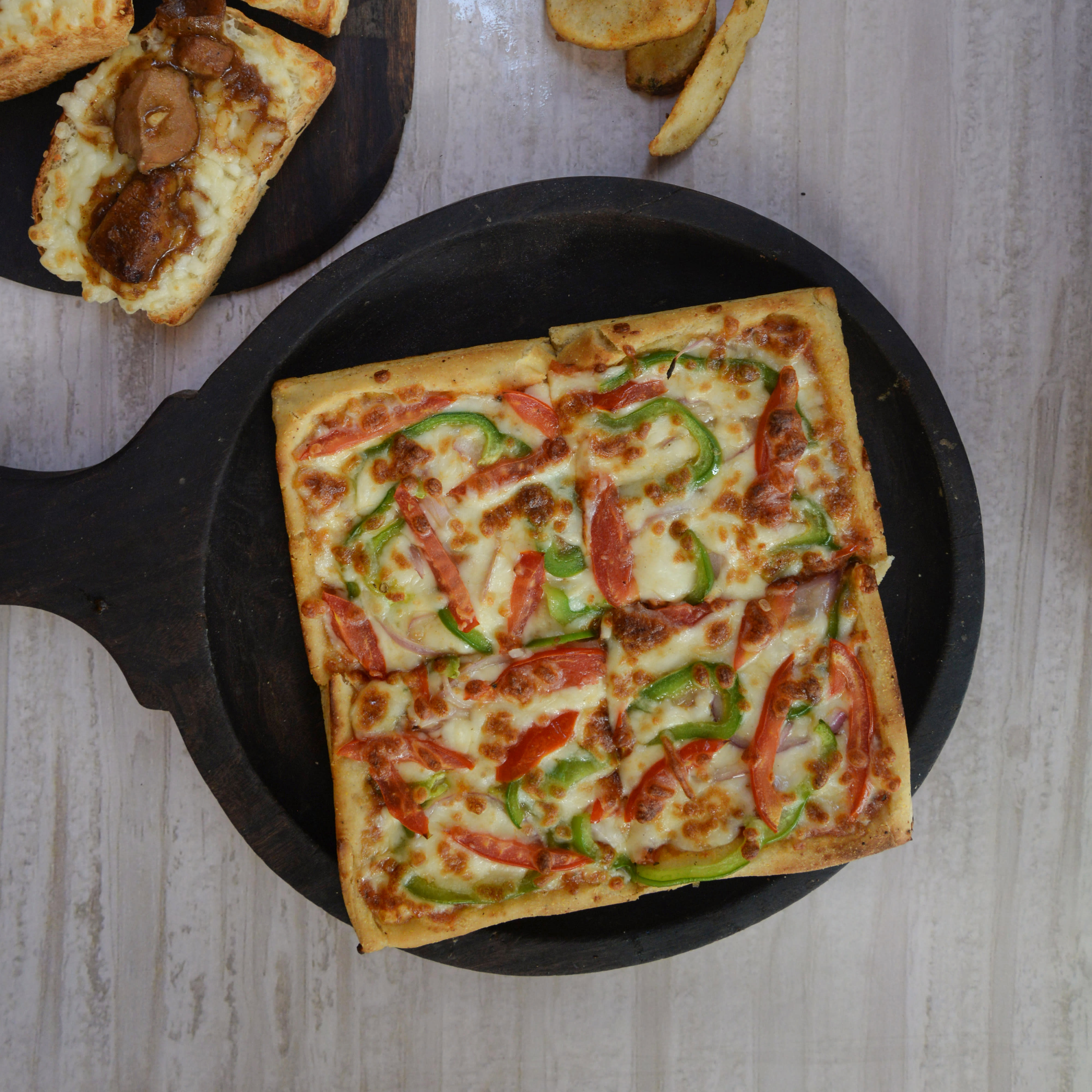 Square Pizza - Logo