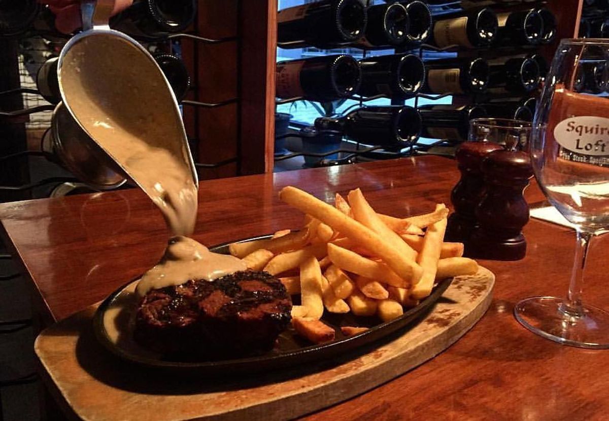 Squires Loft City Steakhouse - Logo