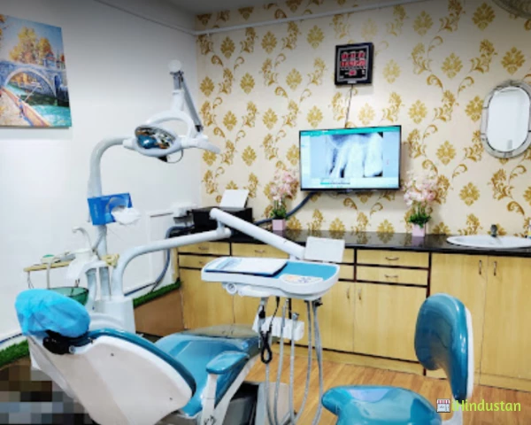 SR DENTAL CARE - Logo