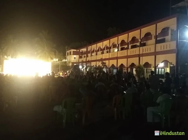 Sree Narayana Central School, Kothapuram, Karali Jn P.O - Logo