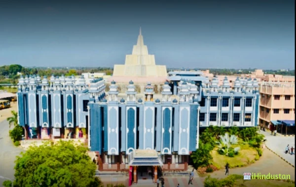 Sri Chandrasekharendra Saraswathi Viswa Mahavidyalaya U - Logo