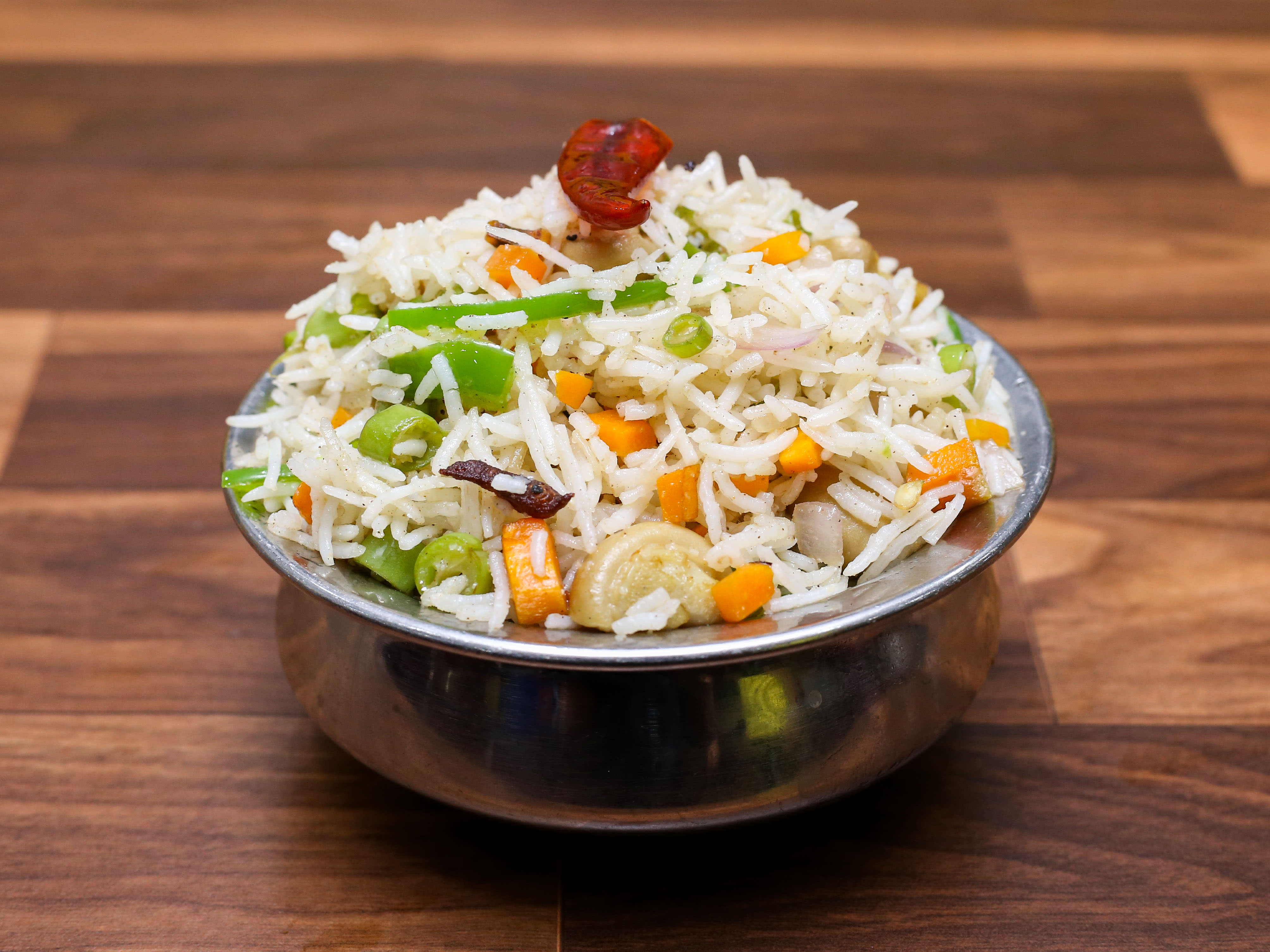 Srii Saravana Bhavan - Logo