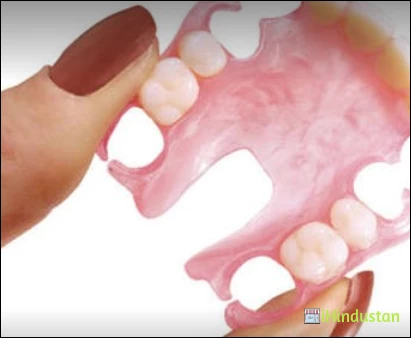 Sri Lakshmi Dental Clinic - Logo