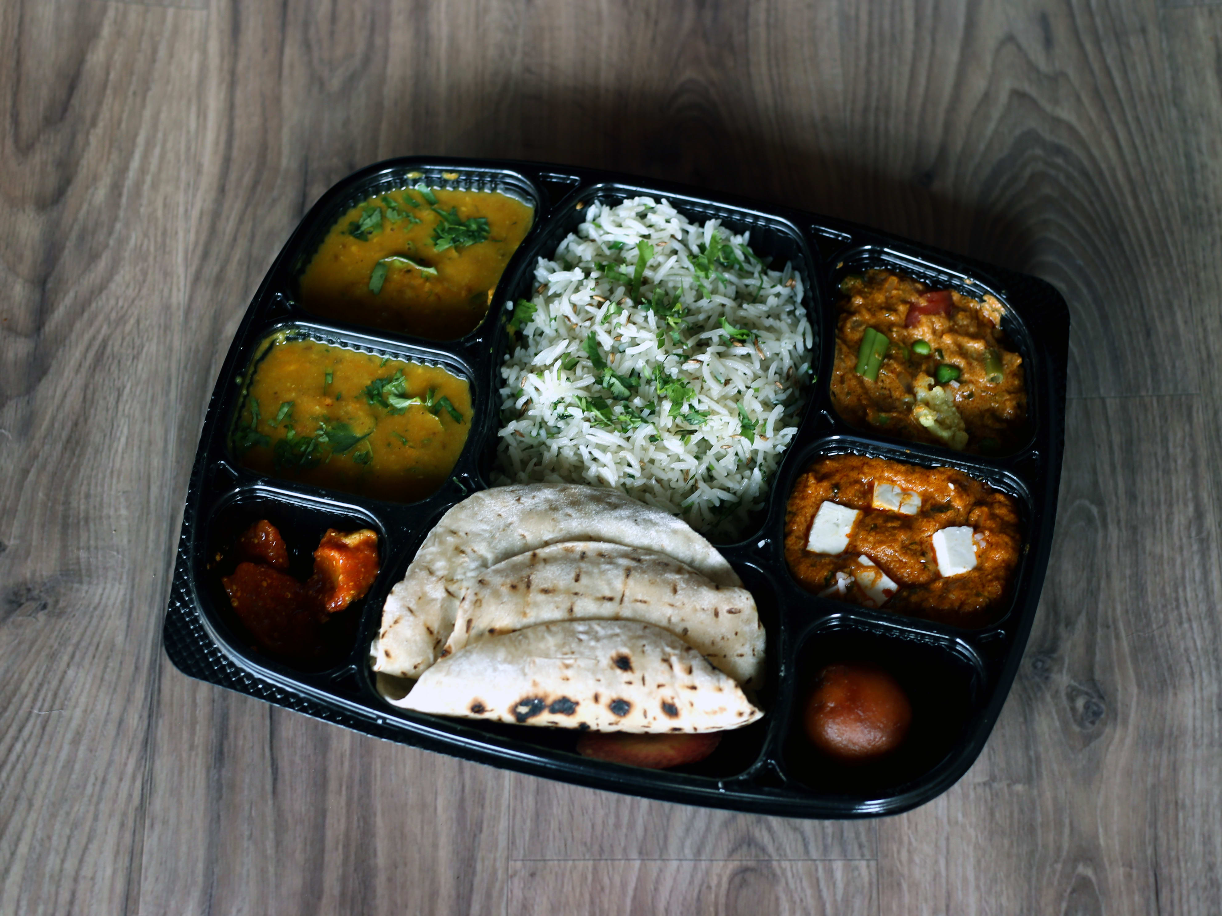 SRI VENKATESHWARA NORTH KARNATAKA JOLADA ROTI HOTEL - Logo
