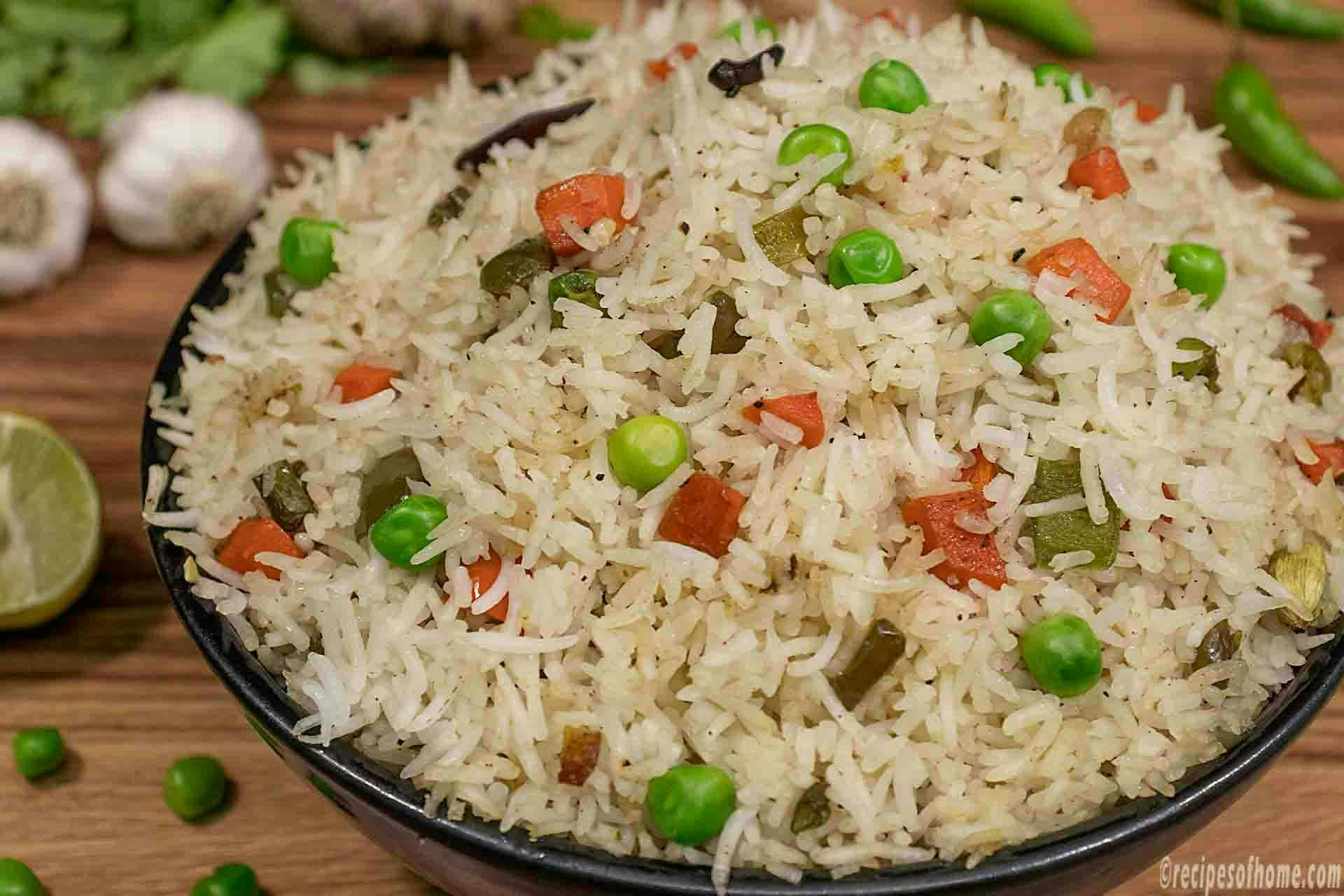 SRK CATERERS HYDERABADI DUM BIRYANI - Logo