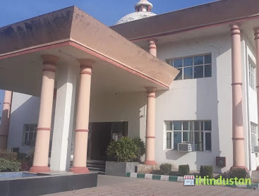 SRM Institute Of Engineering & Technology - Logo