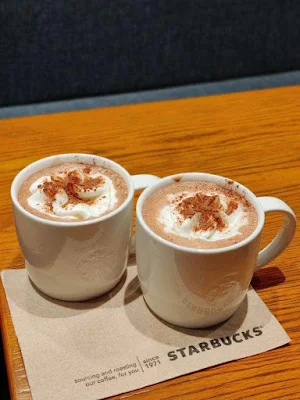 Starbucks - Logo