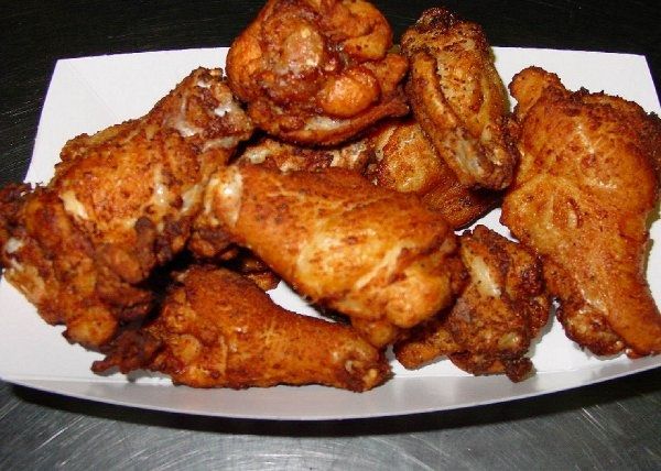 Star Halal Pizza &a; Wings - Logo