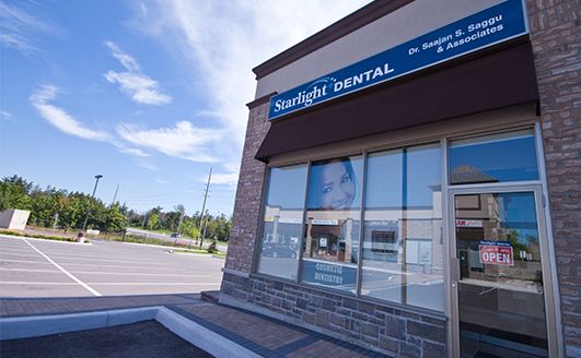 Starlight Dental - Logo
