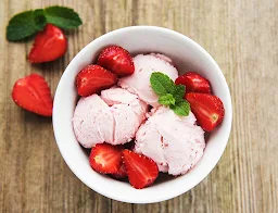 Star Natural Ice-Cream - Cover photo