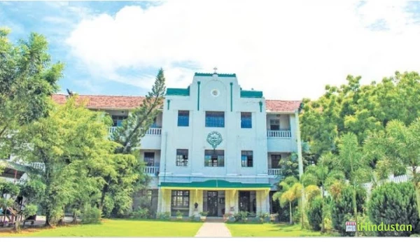 St Benedict's College - Logo