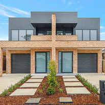 Steel-Line Garage Doors Coffs Harbour - Logo
