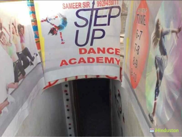 Step Up Dance Academy - Logo