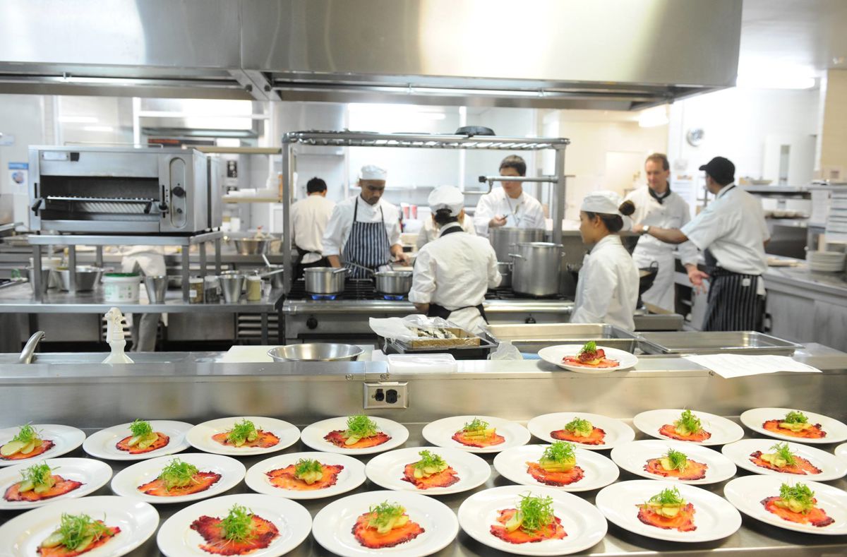 St Georges Restaurant - Logo