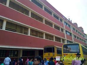 St. Helena's School - Logo