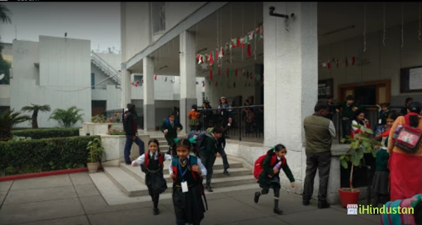 St. Michael's Junior School - Logo
