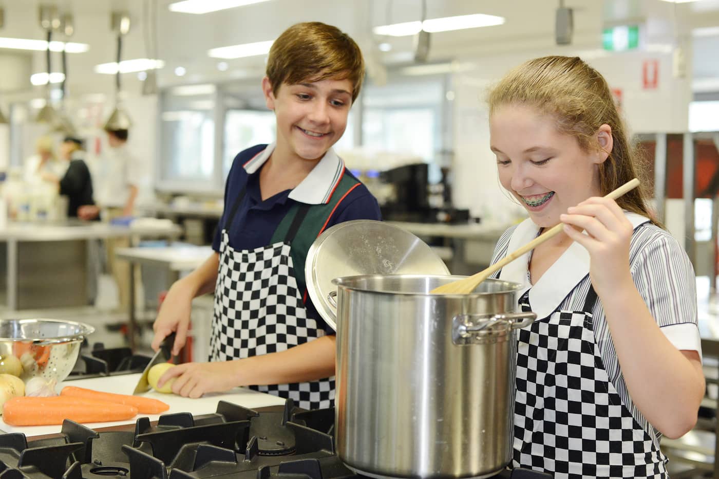 St Peter's Catholic College - Logo