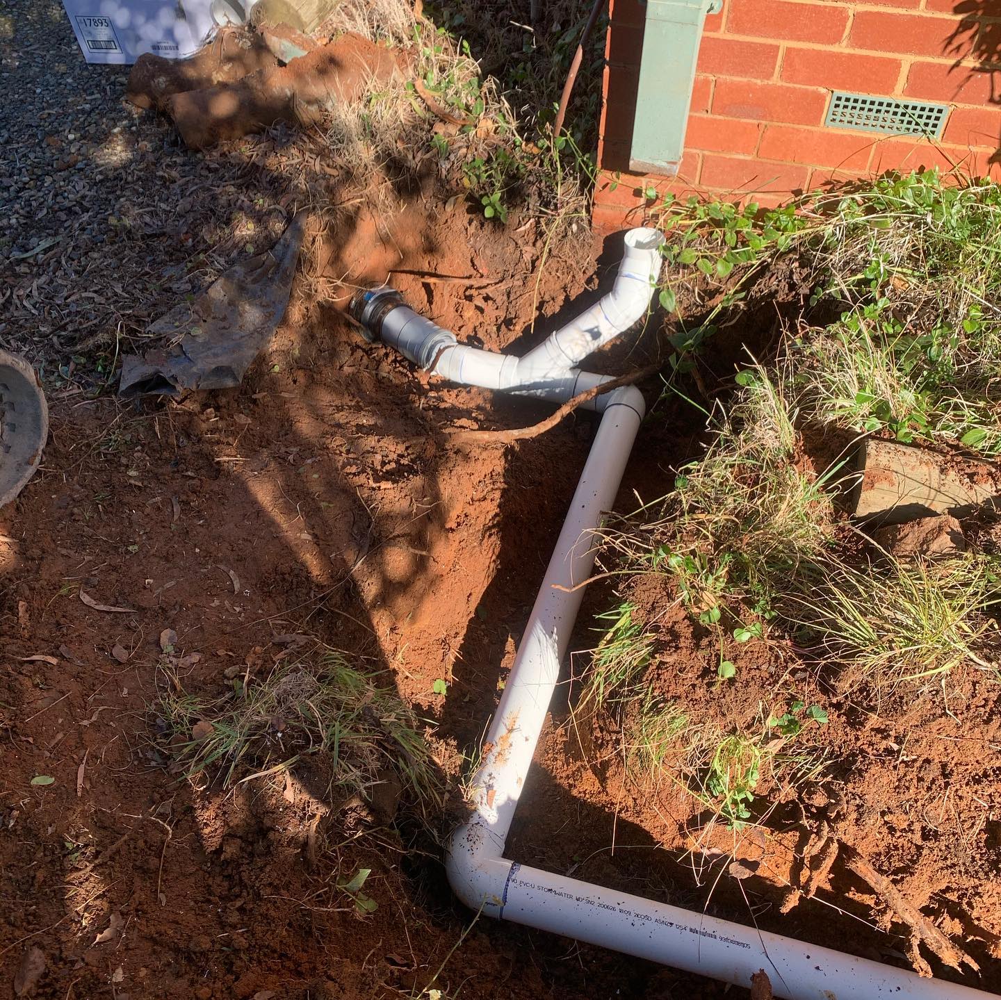 ST Plumbing Canberra - Logo