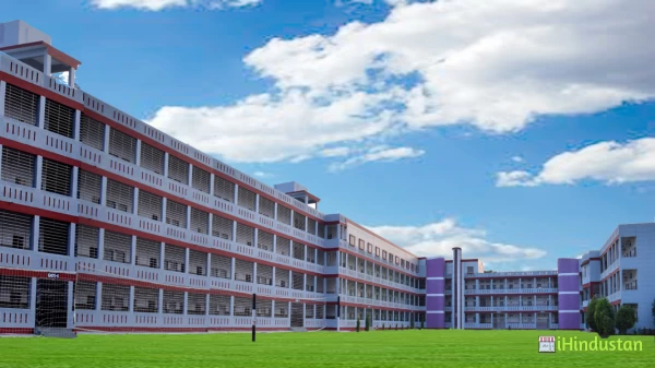 ST.Raphael Co-Ed School - Logo