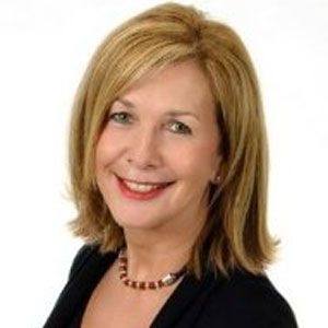 Sue Morris - Royal LePage Lakes Of Muskoka Brokerage - Logo