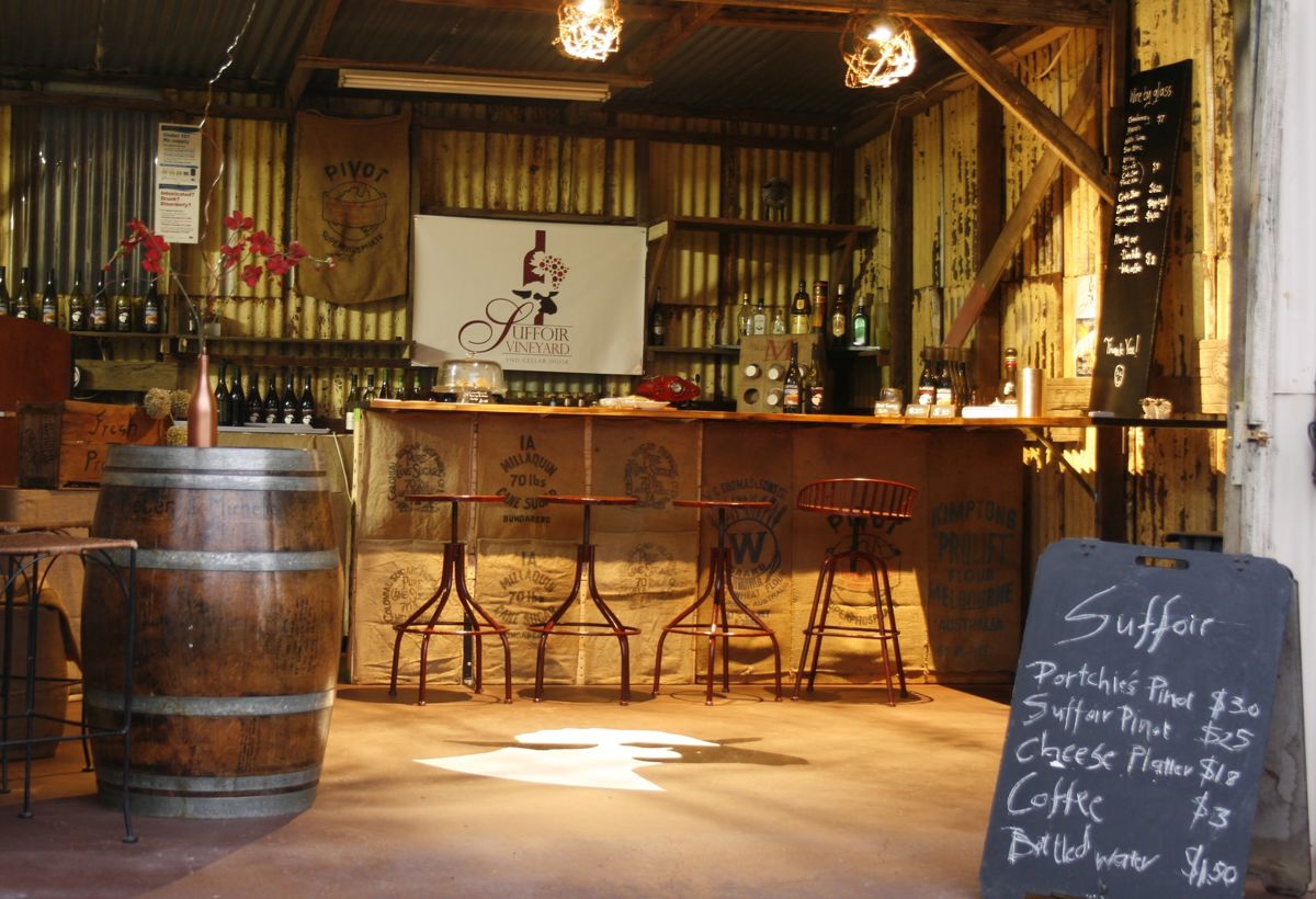 Suffoir Winery Brewery and Distillery - Logo