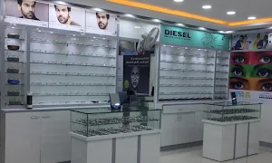Sumuk The Lens And Frames - Cover photo