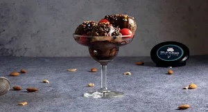 Sundae Everyday Ice Cream - Logo