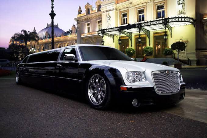 Superstretch300 Limousines - Logo
