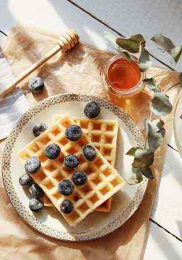 Super Waffle Restaurant - Logo