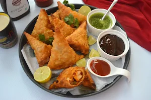 Surendranagar Prakhyat Samosa - Cover photo