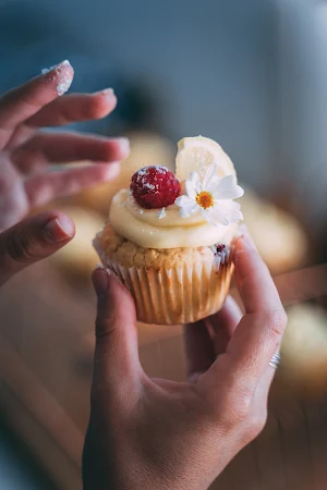 Surprise India - Cake & Desserts - Cover photo