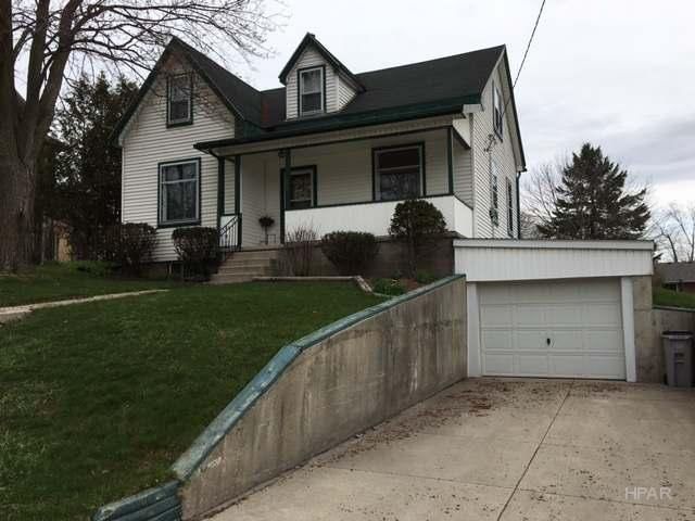 Susan Molenhuis - Sutton Group Real Estate., Brokerage - Cover photo