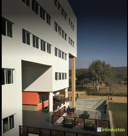 Sushant School of Art and Architecture - Logo