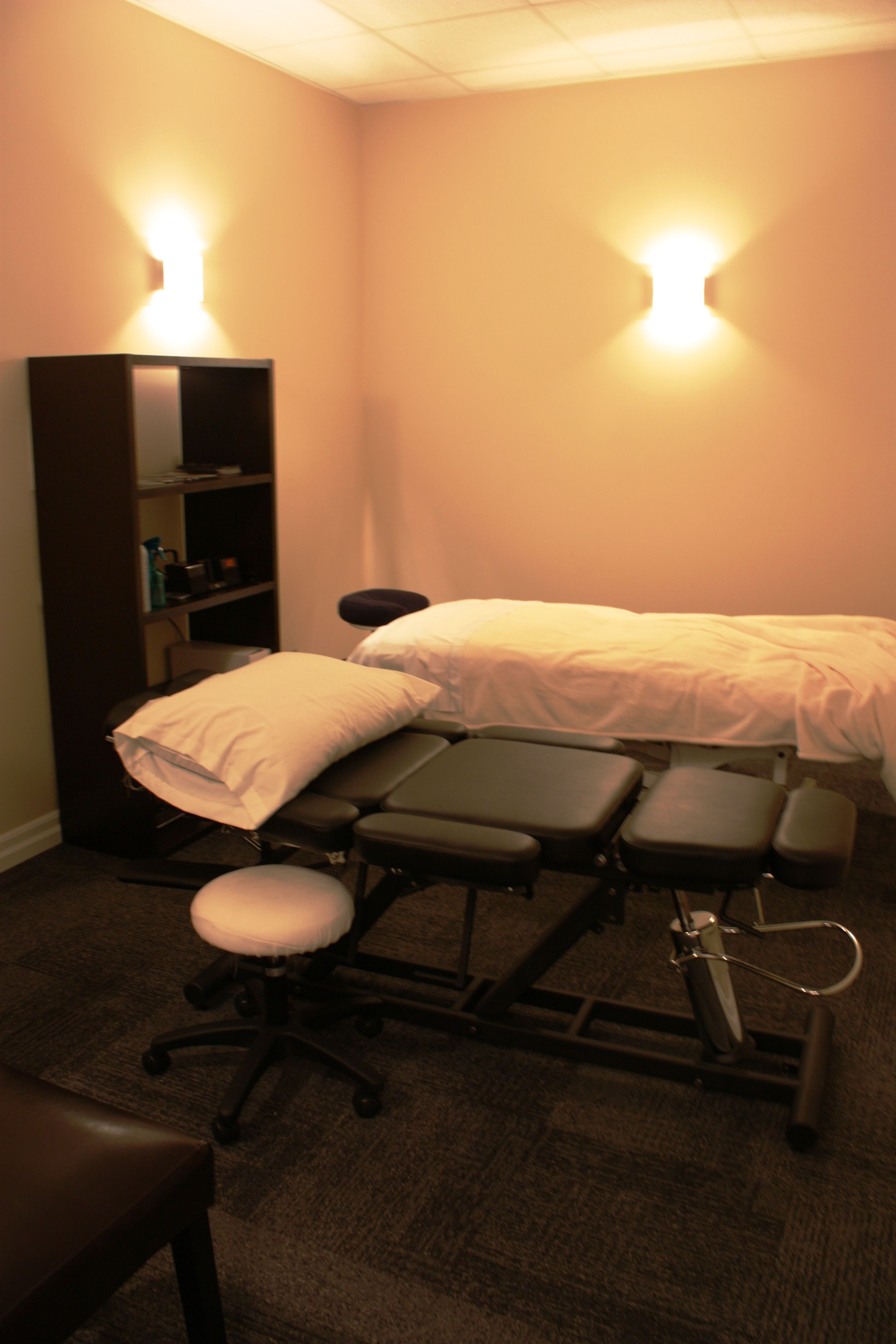 Sutherland Chan Wellness Clinic - Logo