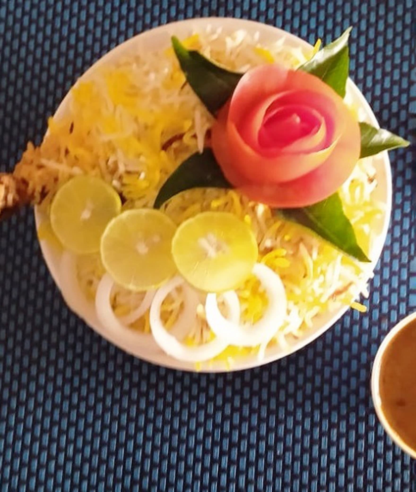 SV FOOD PARADISE - Logo