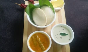 Swamy's Idli Tiffin - Logo