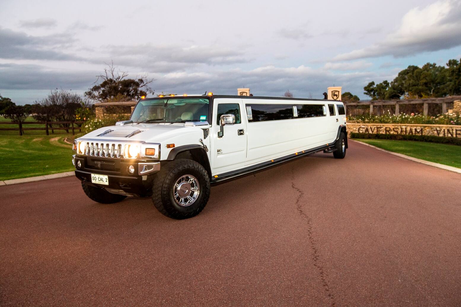 Swan Valley Limo Wine Tours - Logo